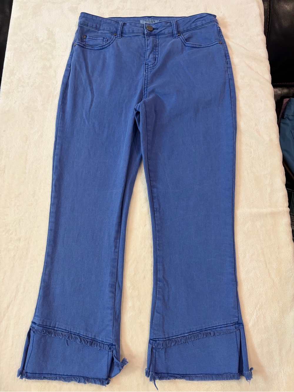 Tru Luxe Jeans Electric Blue Cropped Fringe-Hem Jeans